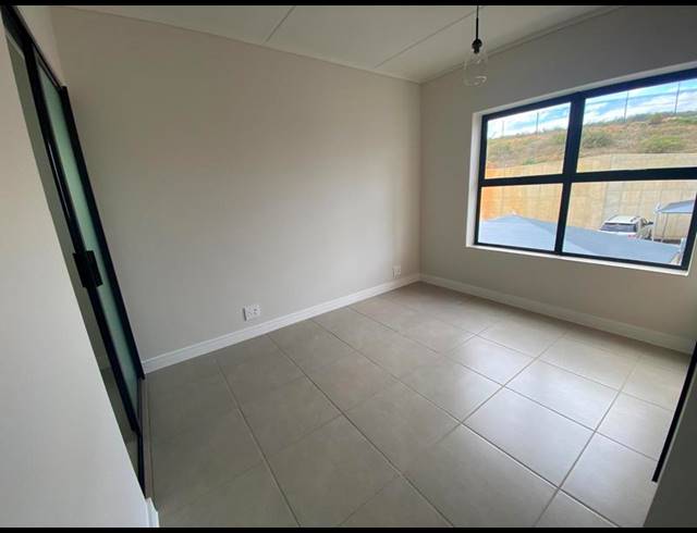 1 BEDROOM APARTMENT FOR SALE IN RICHWOOD